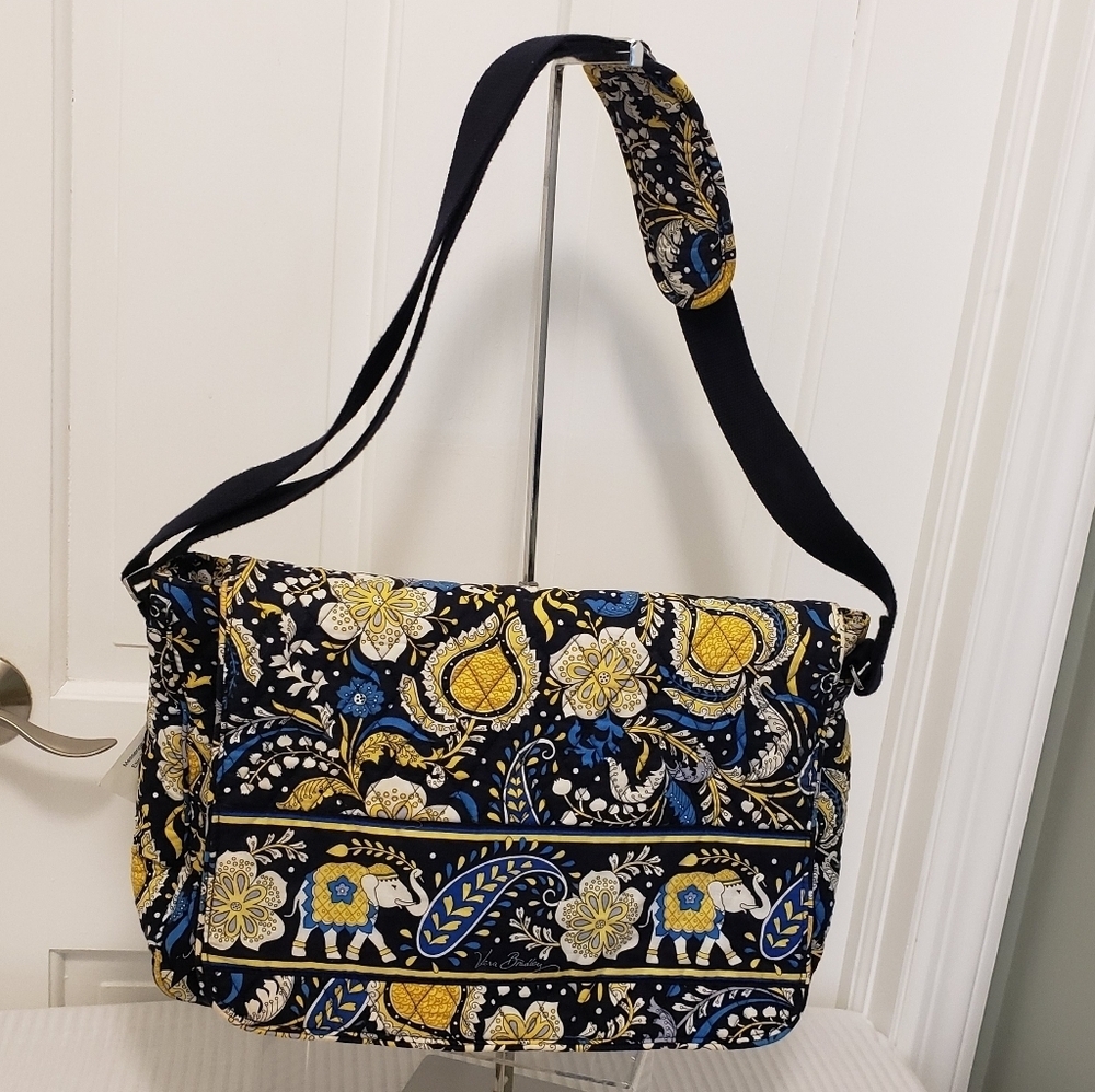 Vera Bradley Large Messenger Bag Retired Pattern "Ellie Blue" Work/School/Travel